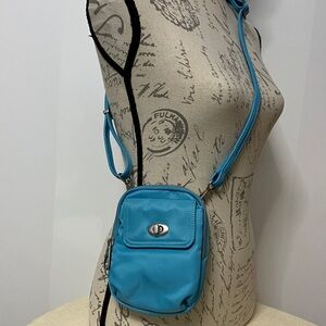 Travelon Anti-theft RFID Phone Pouch Crossbody Bag Blue